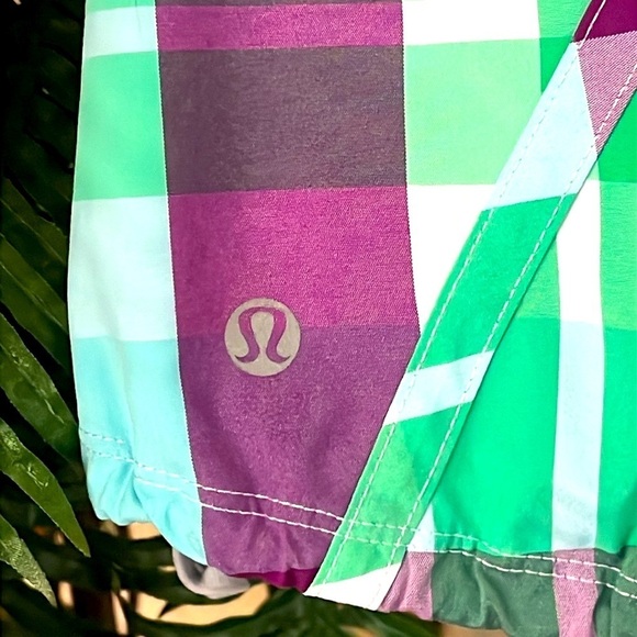 Lululemon Foxy Plaid Tracker Skort Short Green Purple RARE HTF Size 8 Activewear - Picture 9 of 16